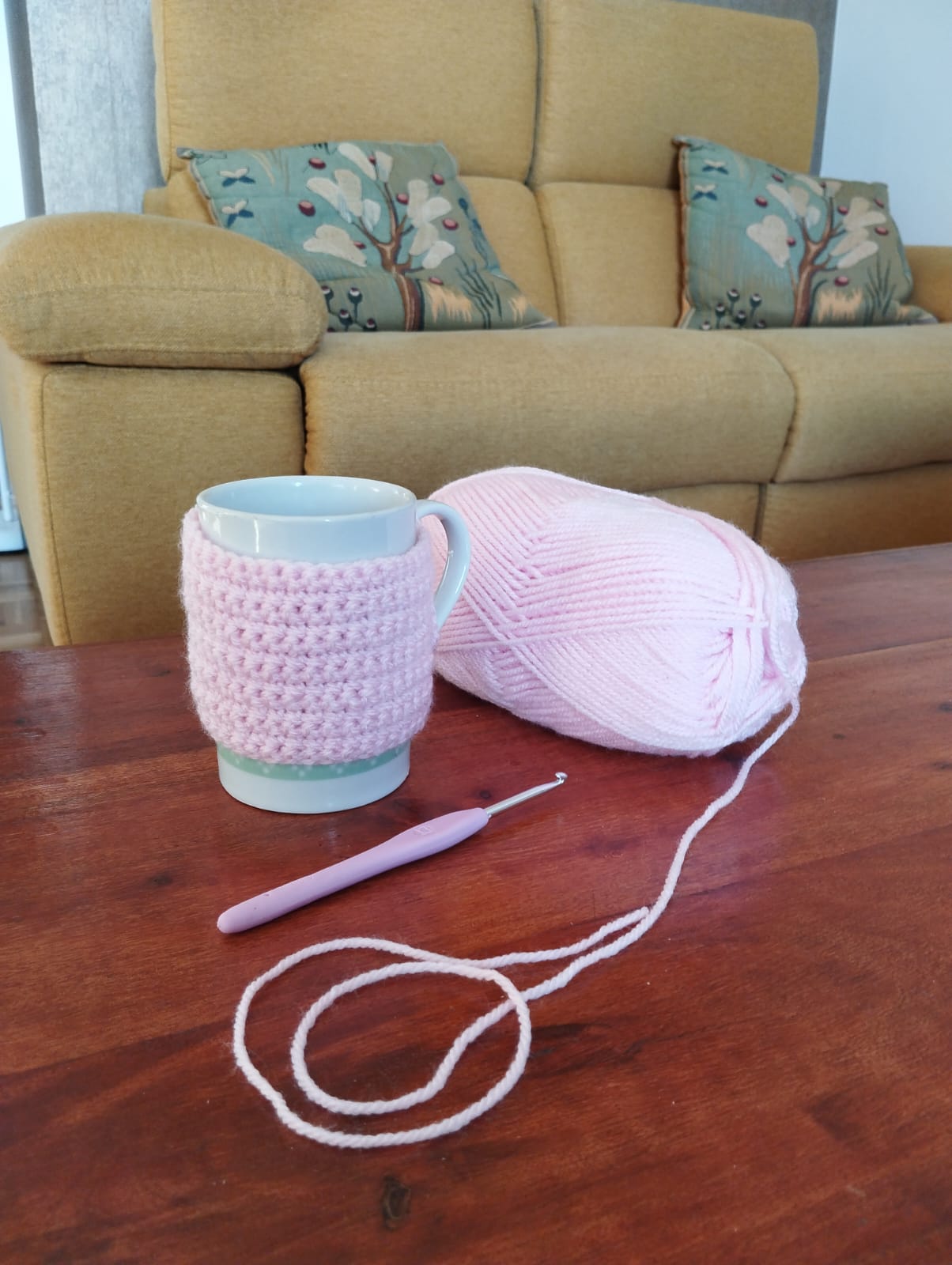 Initiation au crochet : fabriquez votre couvre tasse